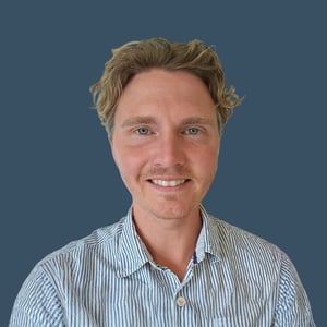 Sean_bla_bakgrund